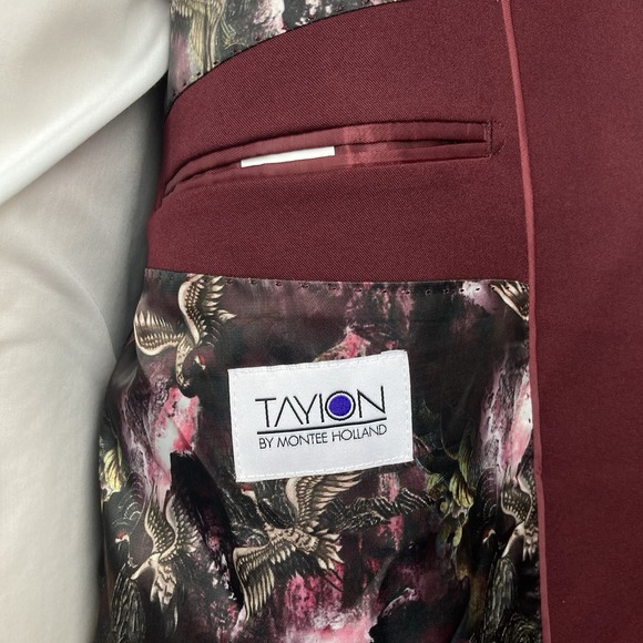 Tayion Collection Men's Classic-Fit Plaid Suit Jacket Red Size 46R E091439 - Picture 9 of 10